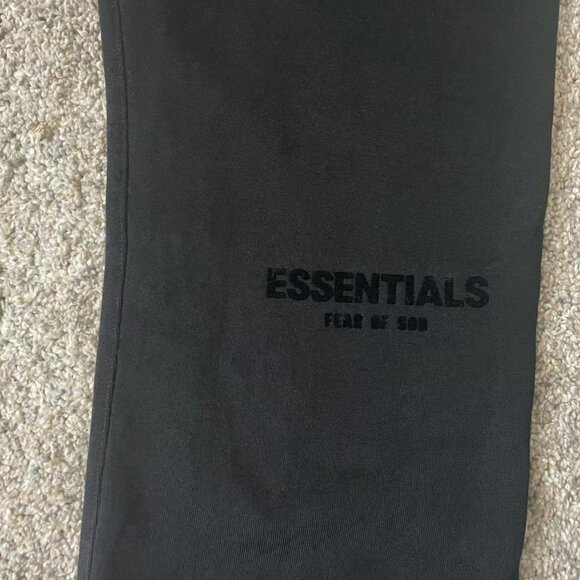 NEW Fear of God Essentials Stretch Limo Black Sweatpants - Picture 4 of 4